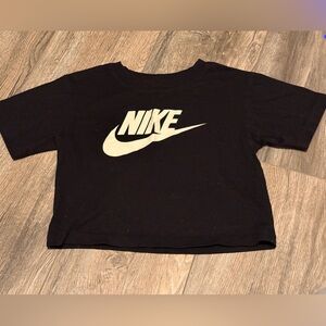 Woman’s Nike Black and White Logo Short Sleeve Tee